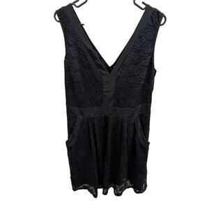 Wrapper Black Lace overlay vneck Dress NWT Women's Size Plus 1X Fit Flare EUC